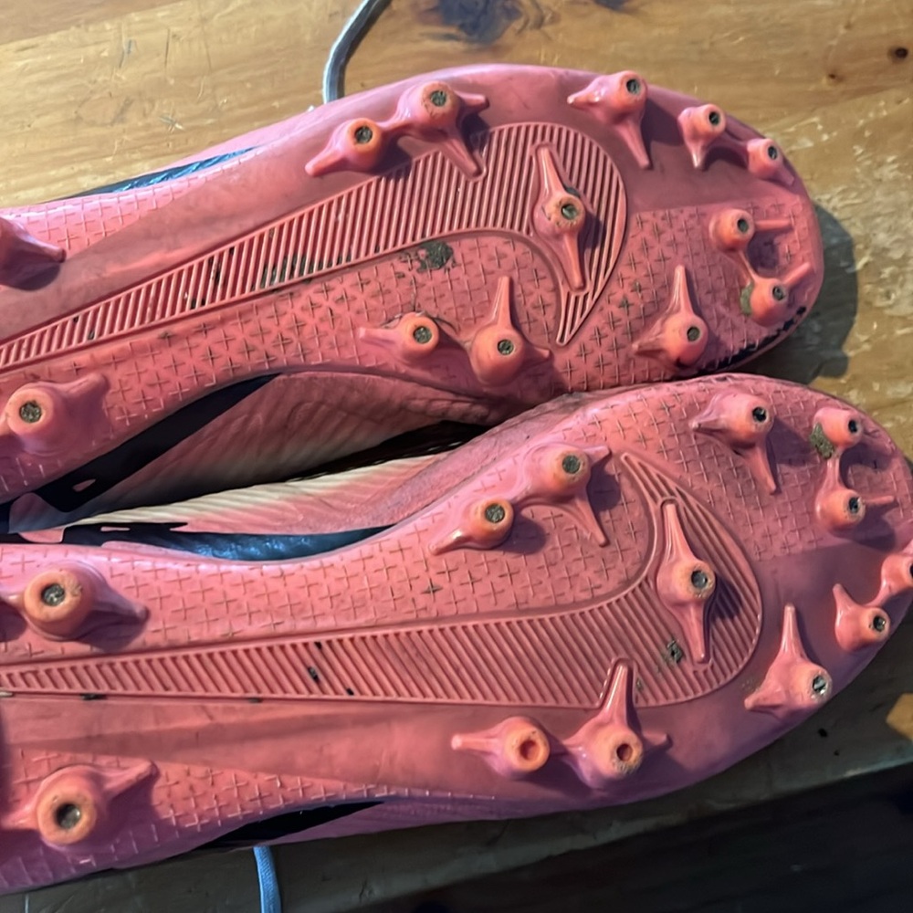 Nike White and Pink High-Top Cleats - Picture 4 of 4